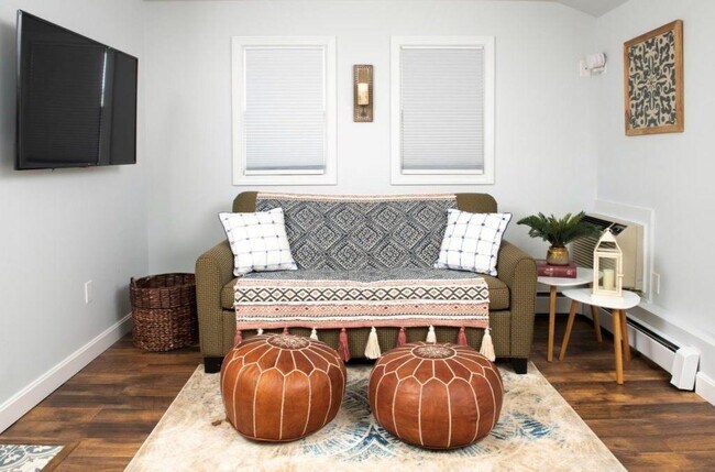 Foto del edificio - 38 Hilltop Ave