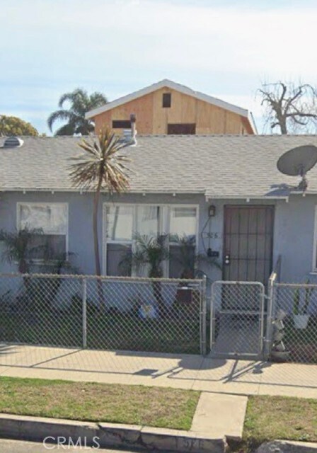 Primary Photo - 506 W L St