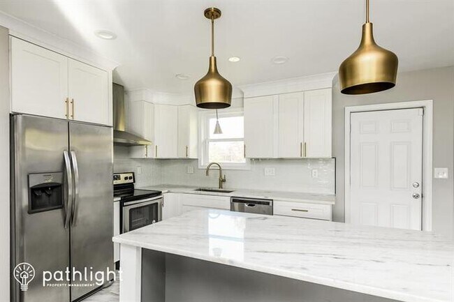 Building Photo - 4402 Ridgecrest Drive, Suitland, MD, 20746
