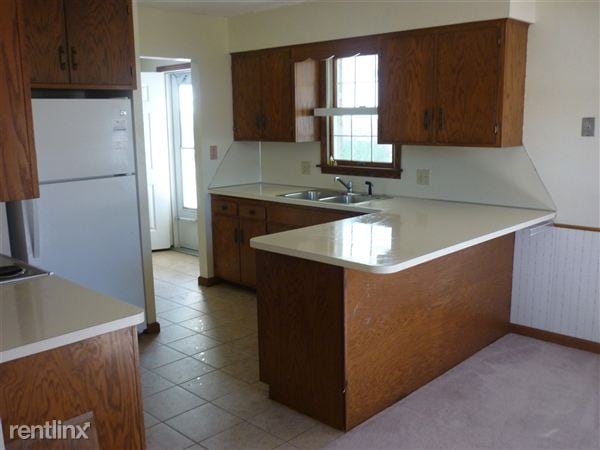 Building Photo - 2222 Potts Ln