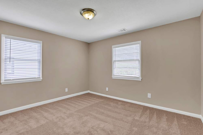 Building Photo - 2634 Santa Monica Dr NW