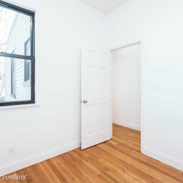 Building Photo - 1822 Linden Blvd