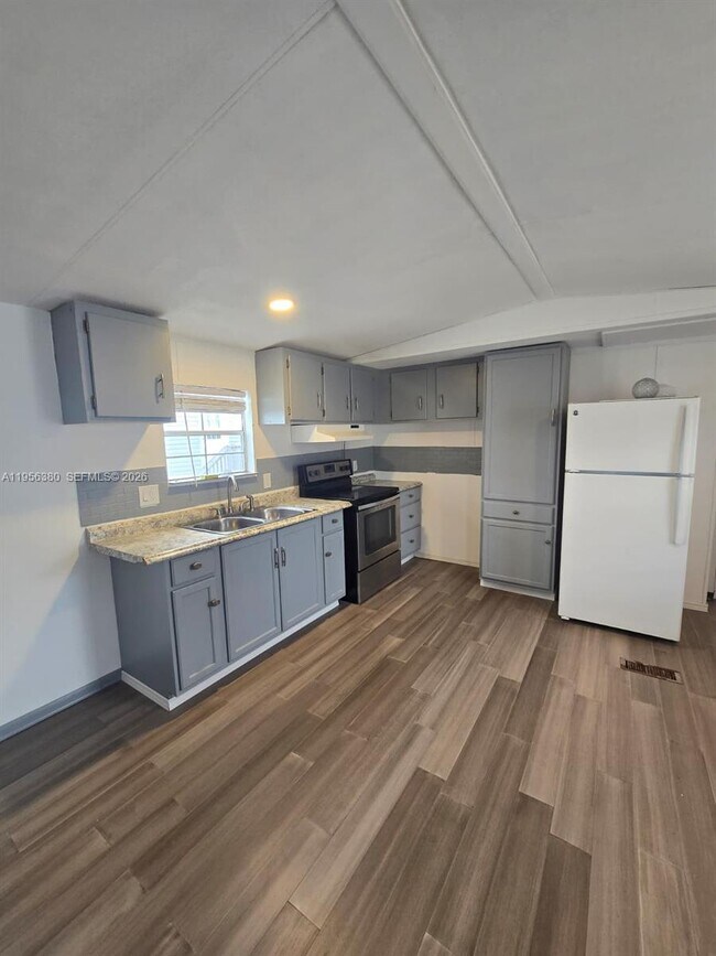 Foto del edificio - 17350 SW 232nd St