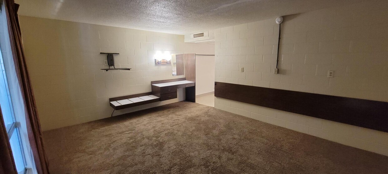 Foto principal - 112 E Cherry St