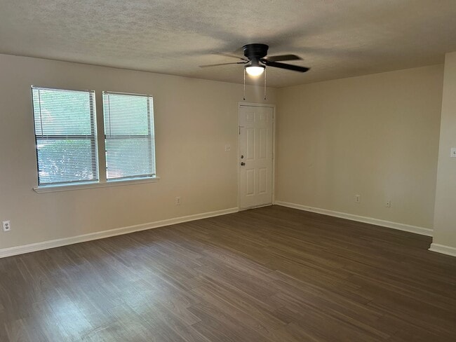 Photo - 1010 Wellington Dr (Bogart, GA) Townhome