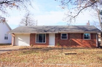Building Photo - 233 Mimosa Ave