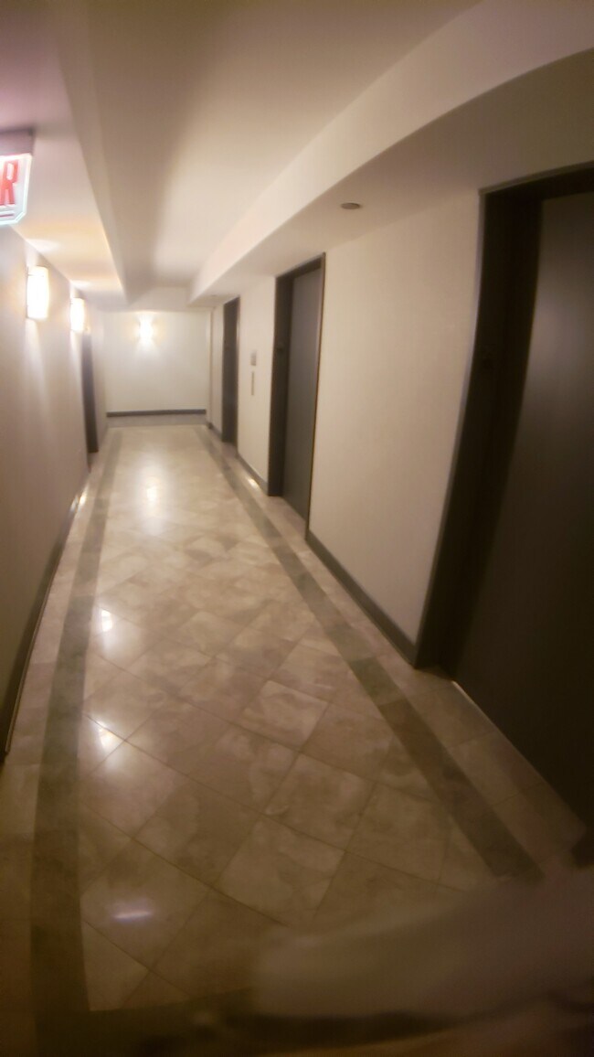 Foto del edificio - 111 W Maple St