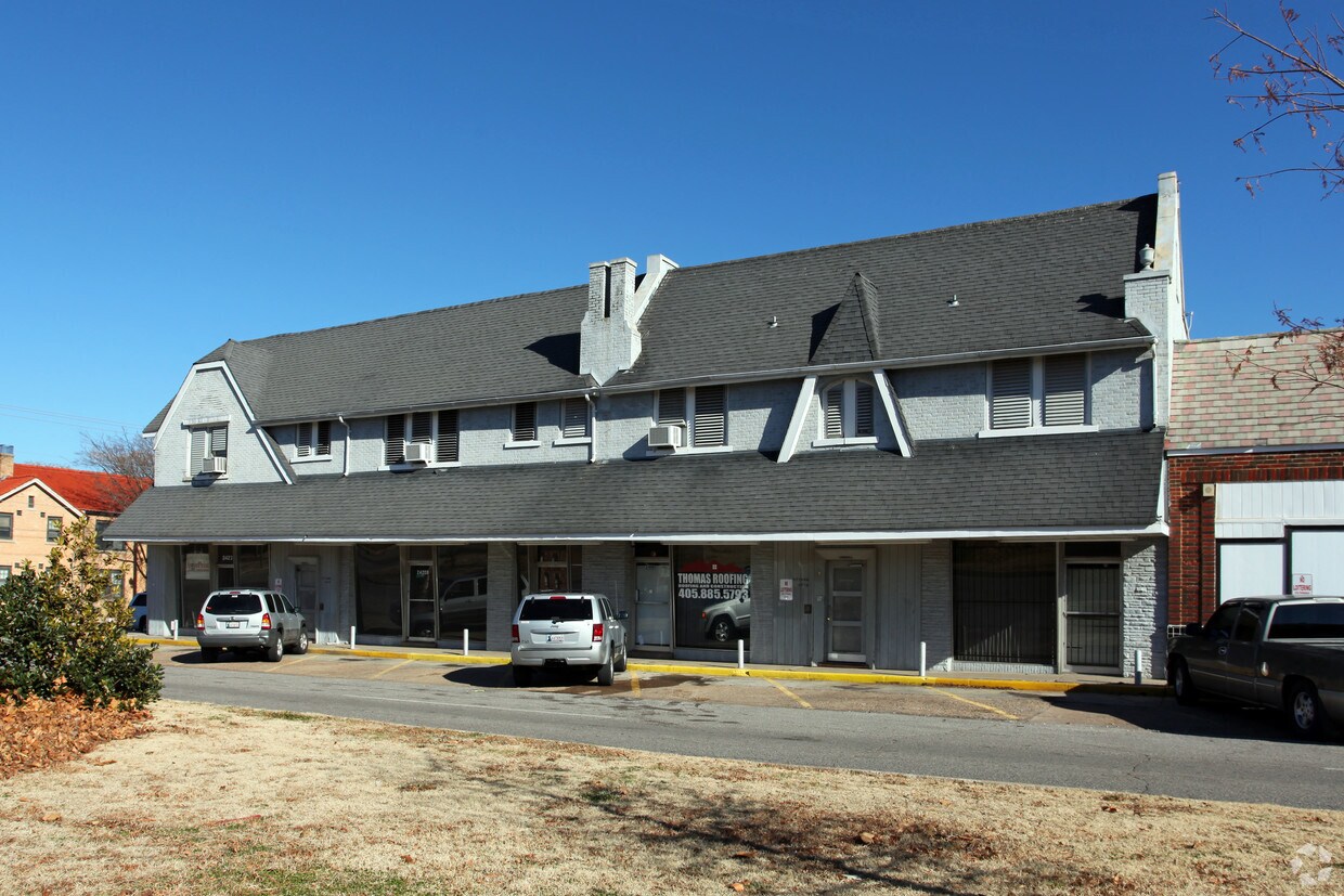 Foto exterior - 2013 - The Uptown Building