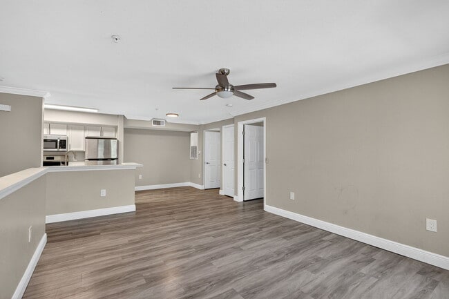 Building Photo - Mer Soleil Apartments