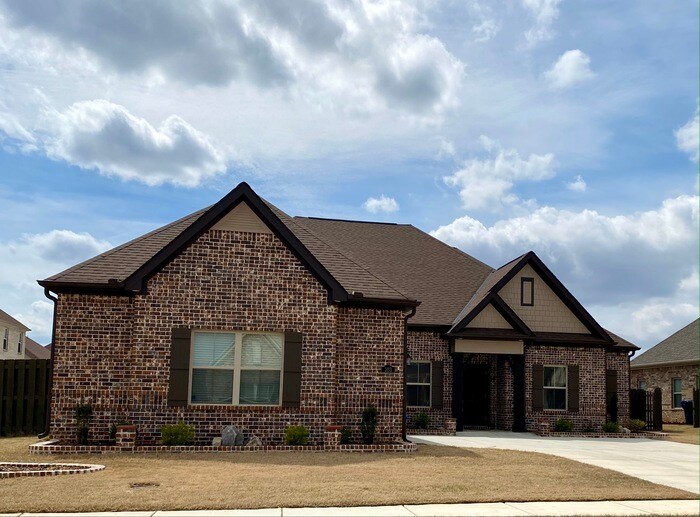 Foto principal - 103 Pintail Pointe Cir SW