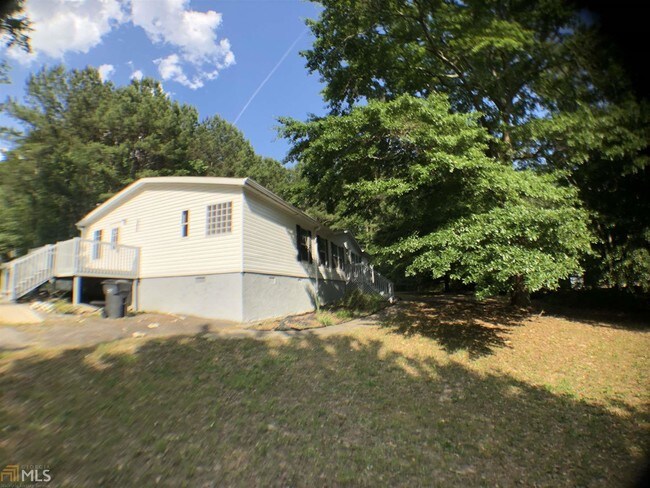Building Photo - 3671 Everson Rd
