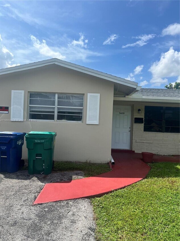 Primary Photo - 5620 NW 14th St