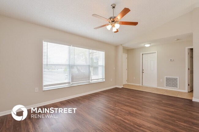 Foto del edificio - 915 Leeward Dr