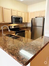Building Photo - 12837 Madison Pointe Cir