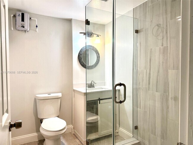 Foto del edificio - 1279 NE 40th Pl