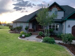 Building Photo - 8105 Alamosa Ln