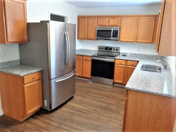 Foto del edificio - 5735 Roxbury Drive