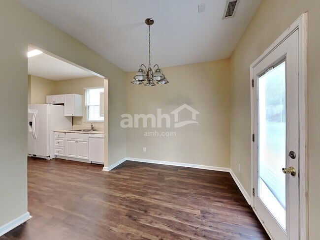 Foto del edificio - 2 Hidden Meadow Ct