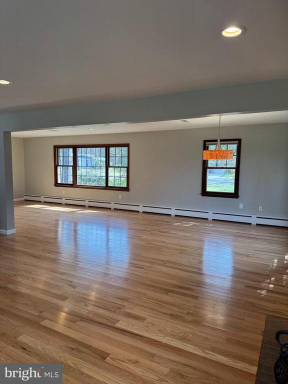 Building Photo - 108 Primrose Rd