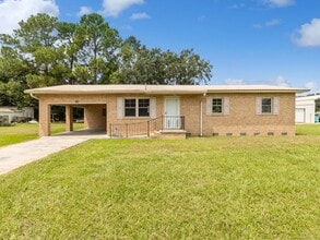 Building Photo - 319 W Railroad Ave