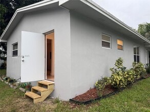 Building Photo - 2452 Madison St