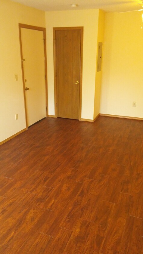 Foto del edificio - 1722 E Cherry St