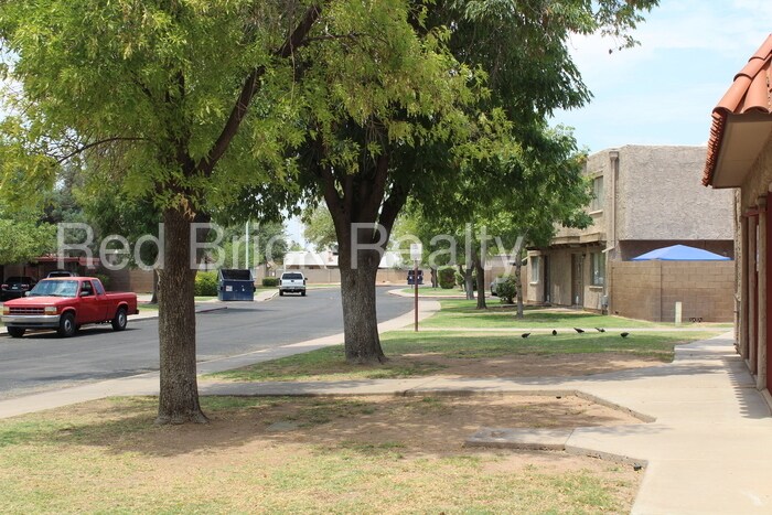 Primary Photo - 600 S Dobson Rd