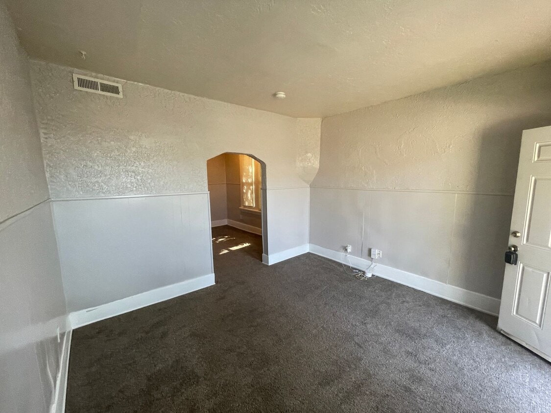 Photo - 520 N Dexter St