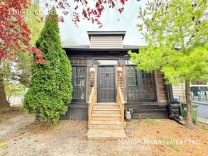 Building Photo - 1106 Tuscarora St