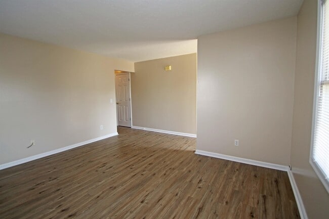Foto del edificio - 1041 Oriole Ln