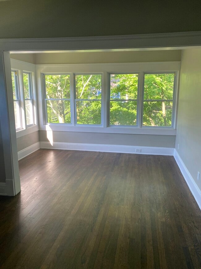 Foto del edificio - 1683 Colonial Dr