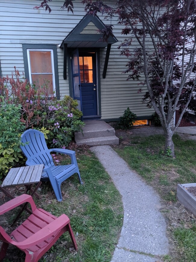 25 Canal Unit Apt. 3, Brattleboro, VT 05301 Apartments in Brattleboro