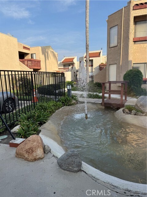 Foto principal - 13100 Garden Grove Fwy