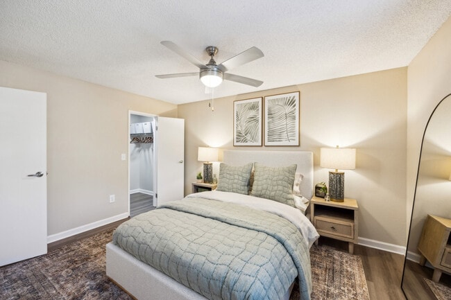 Photo - Sherwood Acres Apartments