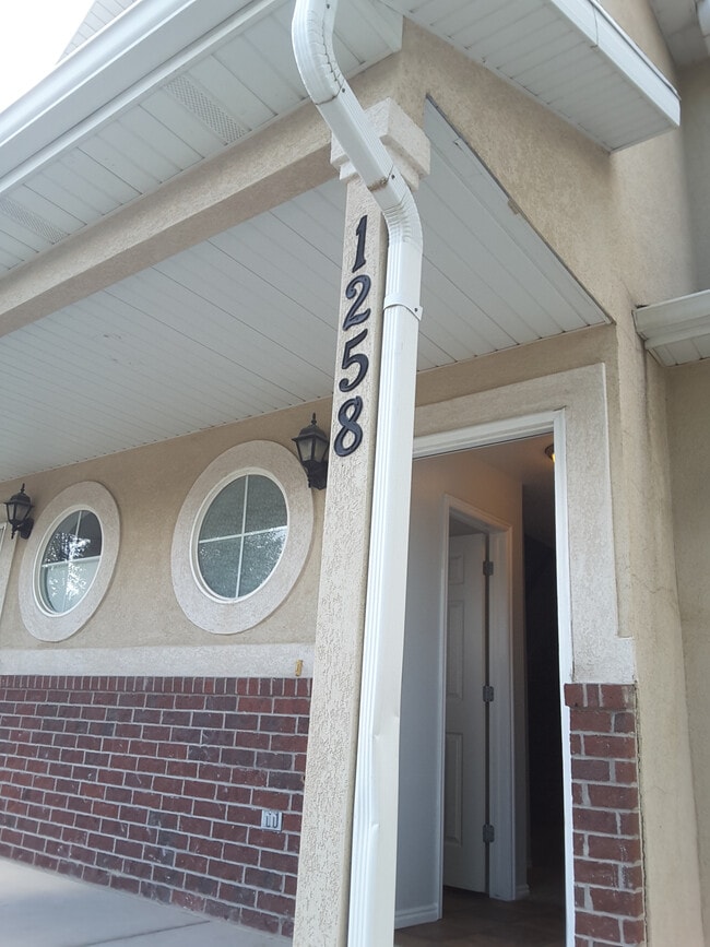 Building Photo - 1258 N Bridalwood Loop