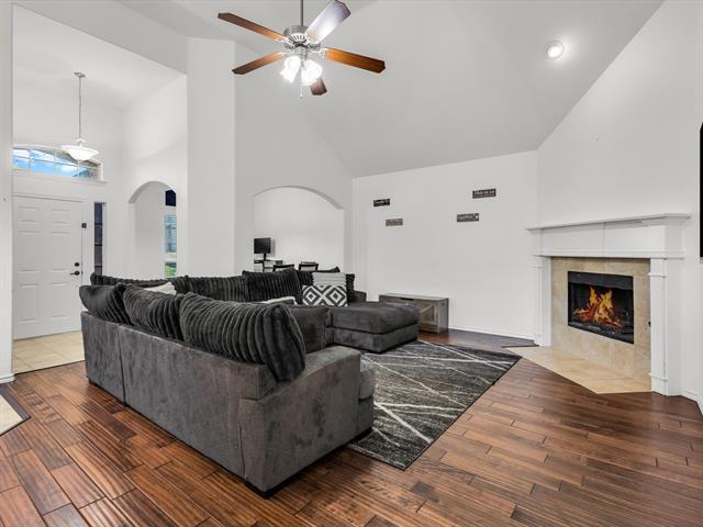 Building Photo - 3107 Willowdale Dr