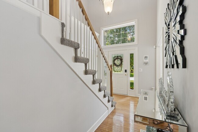 Foto del edificio - 5337 Meadowlark Dr