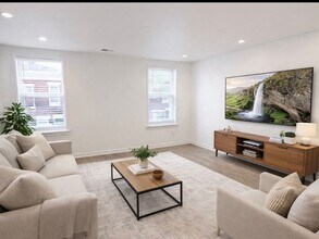 Building Photo - 2217 Reed St