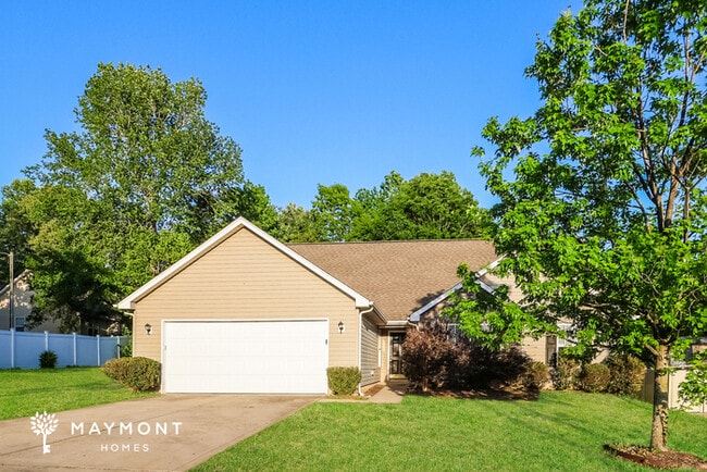 Building Photo - 408 Fawnbrook Ln