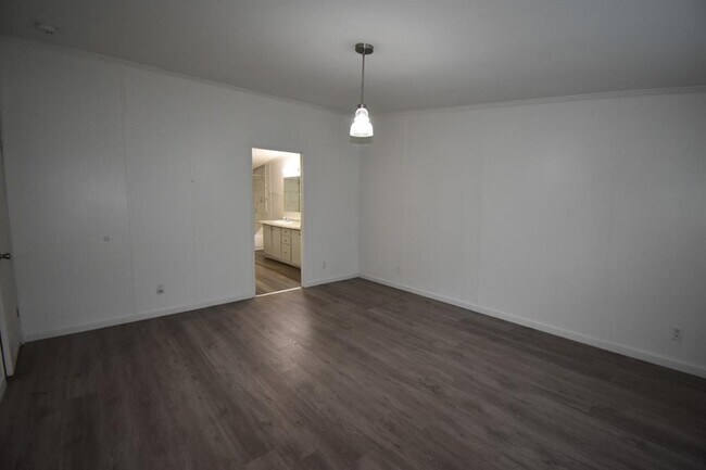 Foto del edificio - 317 Co Rd 3892E