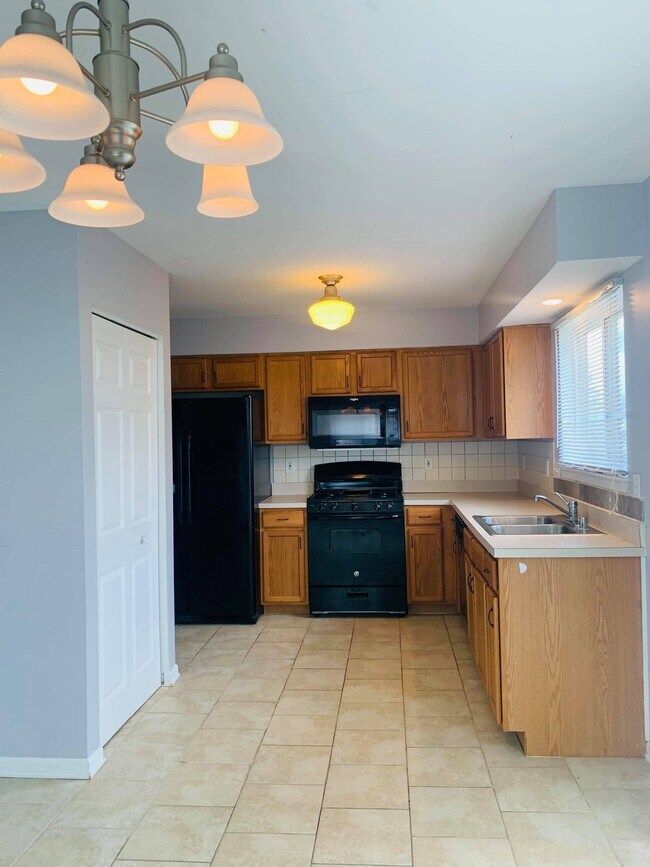 Foto del edificio - 10018 66th St