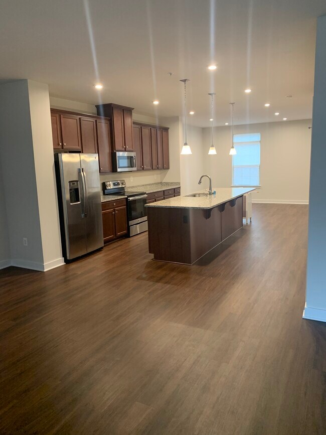 Kitchen - 10520 Norbourne Farm Rd