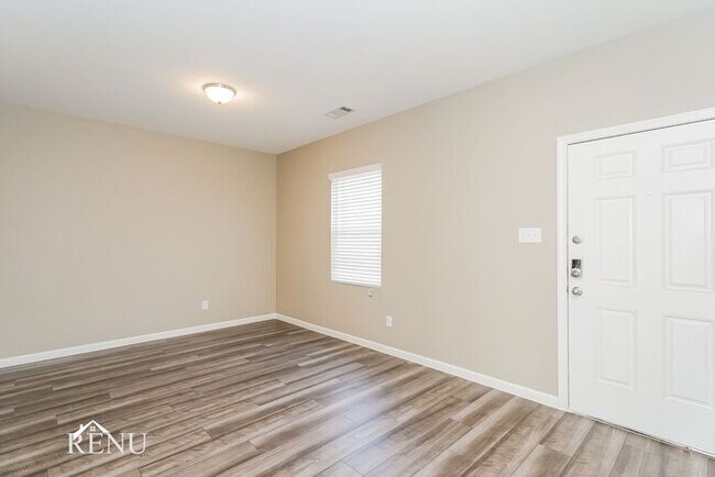 Foto del edificio - 13400 Hiskey Dr