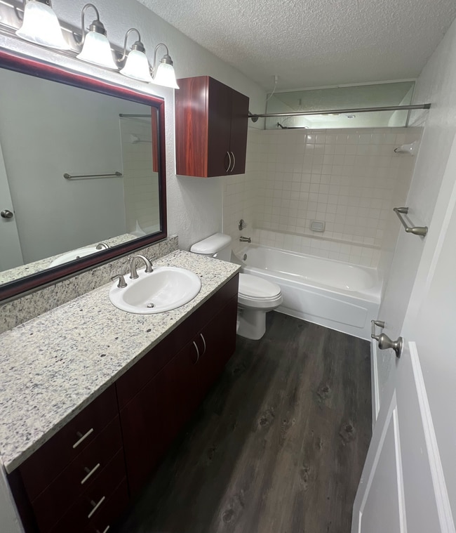 studio 4.jpg - WATERFORD POINT APARTMENTS