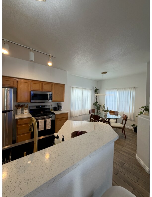 Foto del edificio - 2100 Black Island St