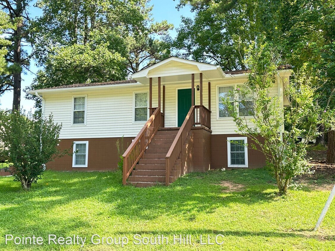 Primary Photo - 3 br, 1 bath House - 305 Kennedy St