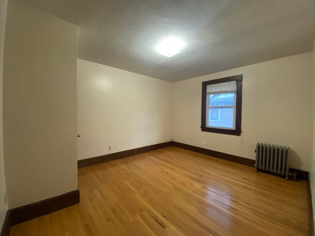 Building Photo - 229-231 Independence Ave