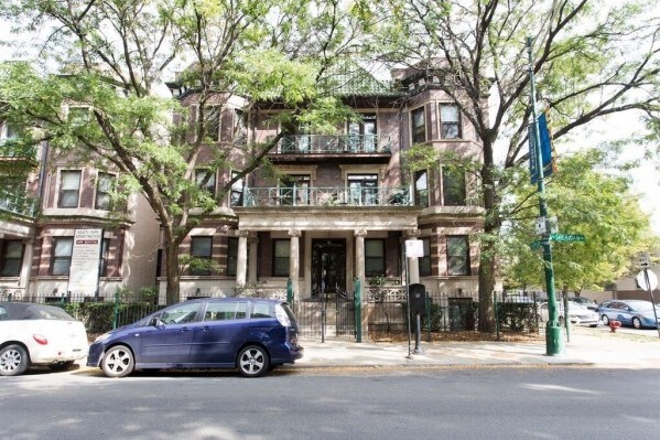 Foto del edificio - 4037 N Sheridan Rd