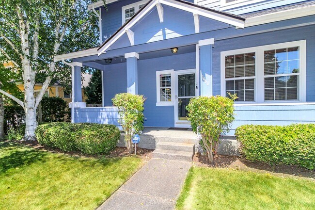 Building Photo - Charming 3-bedroom Craftsman Style DuPont ...