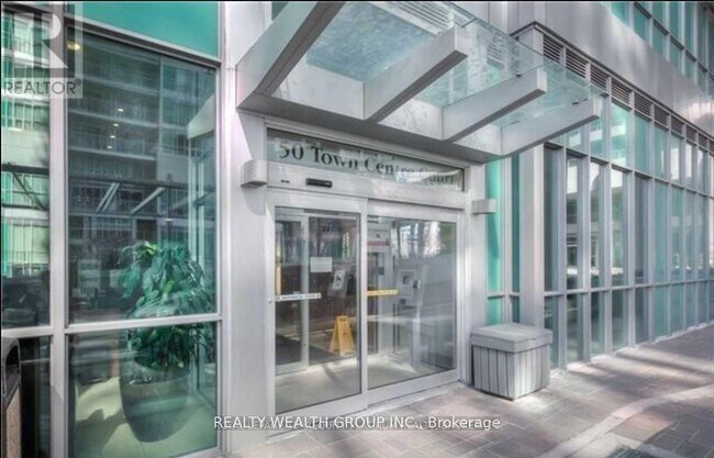 Photo du bâtiment - 50 Town Centre Court